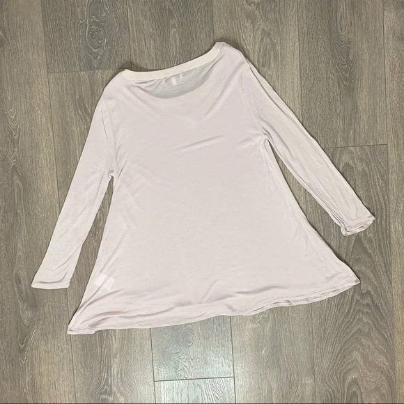 Aritzia Babaton Top 3/4 Length Sleeve Flowy Casual Basic Lilac Grey Size XS - Picture 14 of 16